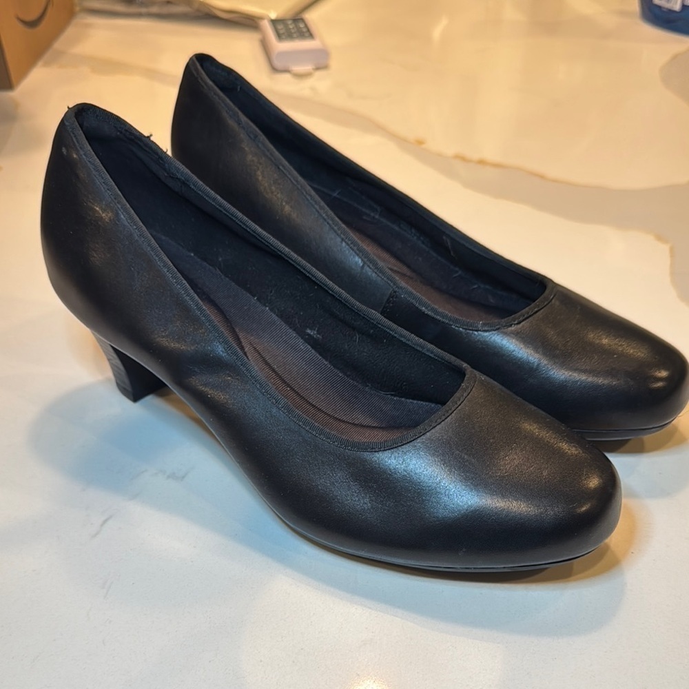 Classic Black Women's Pumps